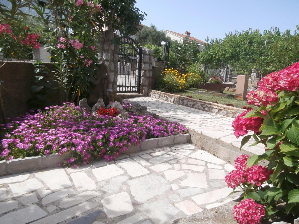 Apartments Mira Krk Krk Town Εξωτερικό φωτογραφία