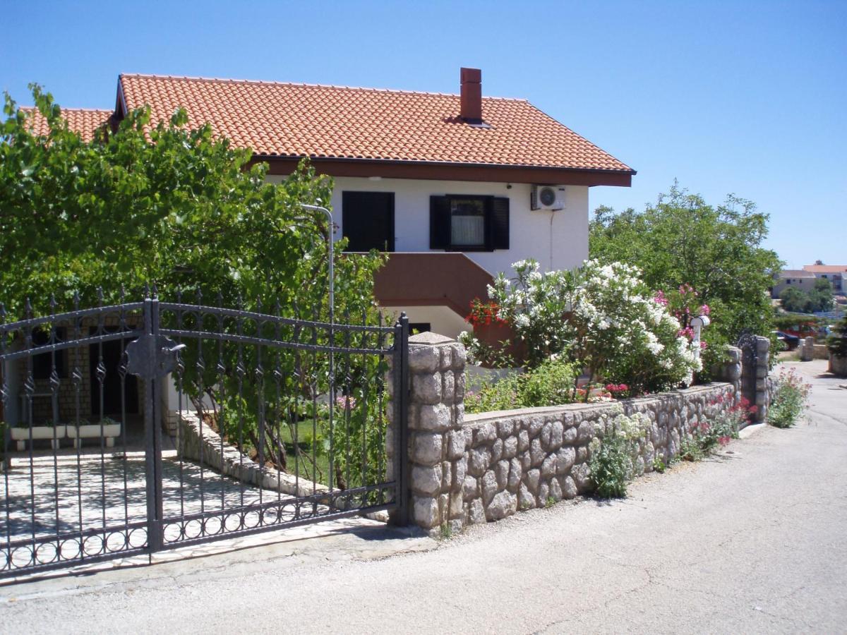 Apartments Mira Krk Krk Town Εξωτερικό φωτογραφία