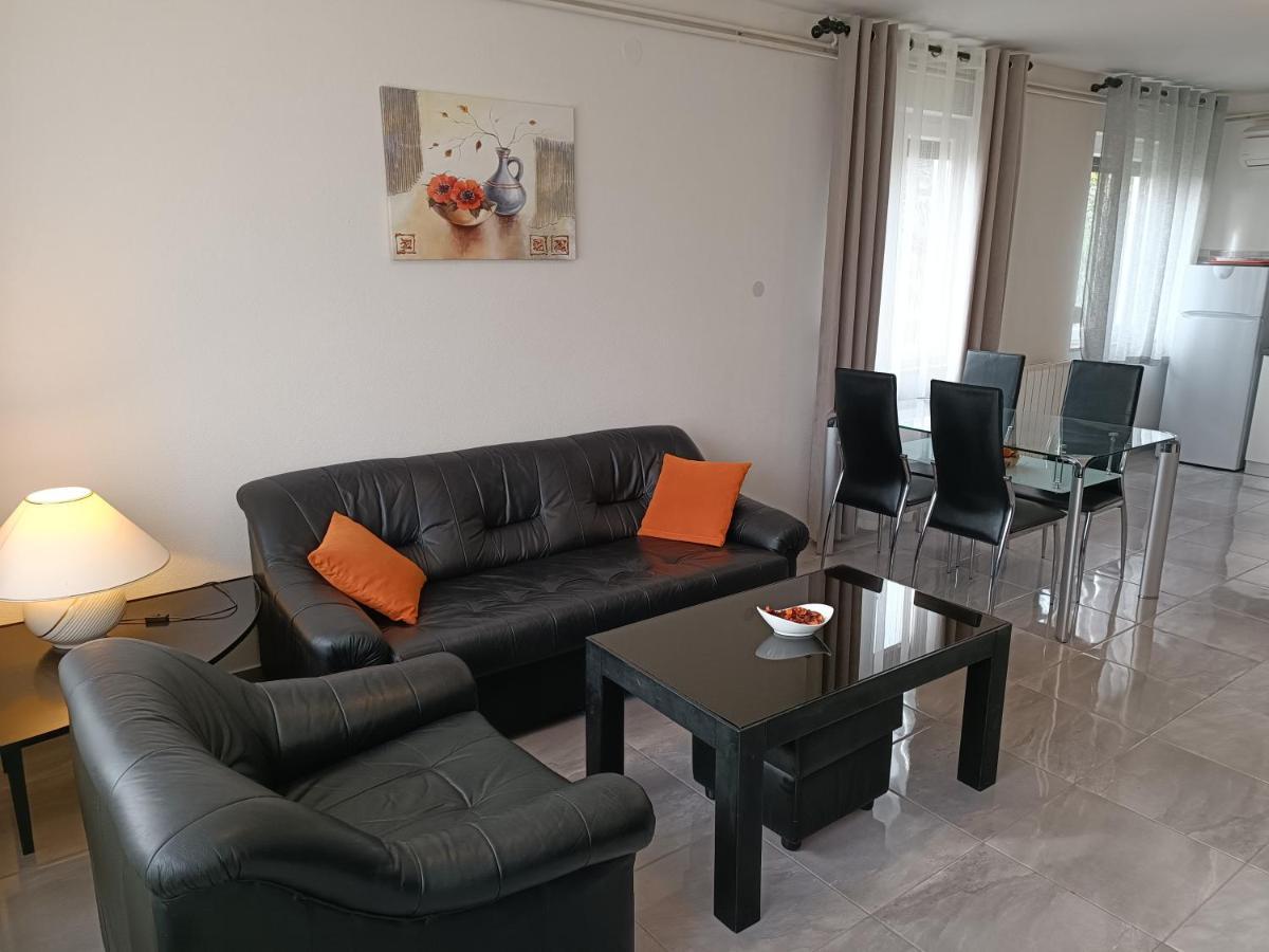 Apartments Mira Krk Krk Town Εξωτερικό φωτογραφία