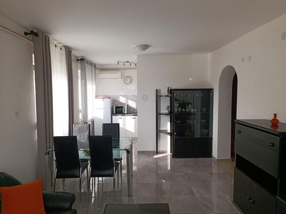 Apartments Mira Krk Krk Town Εξωτερικό φωτογραφία