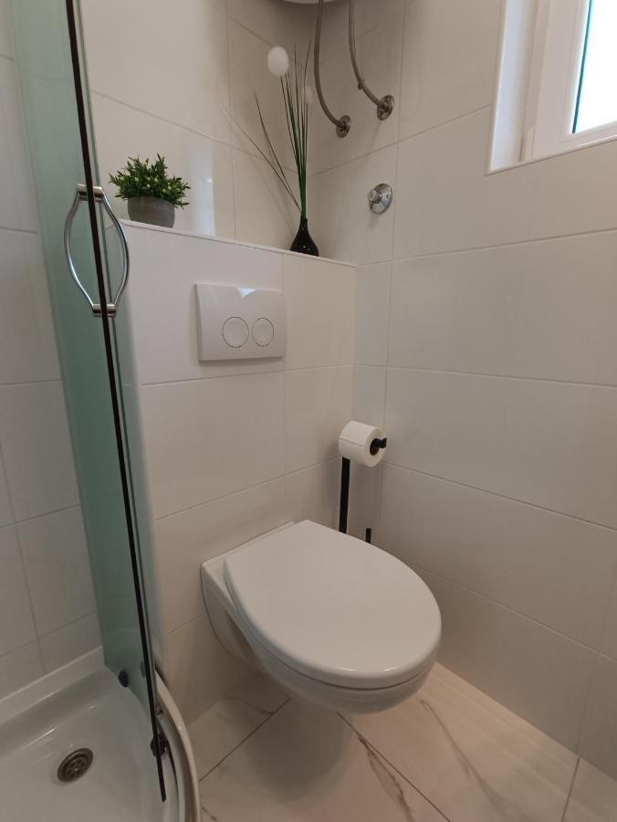 Apartments Mira Krk Krk Town Εξωτερικό φωτογραφία